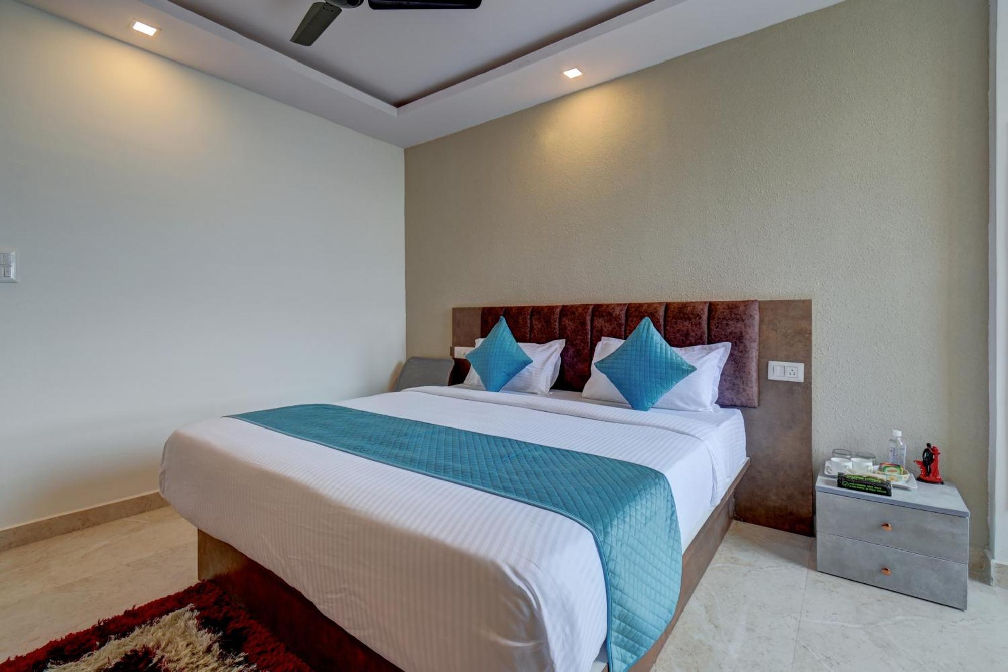 Hotel Cloud 9 Luxury Stay マイソール エクステリア 写真