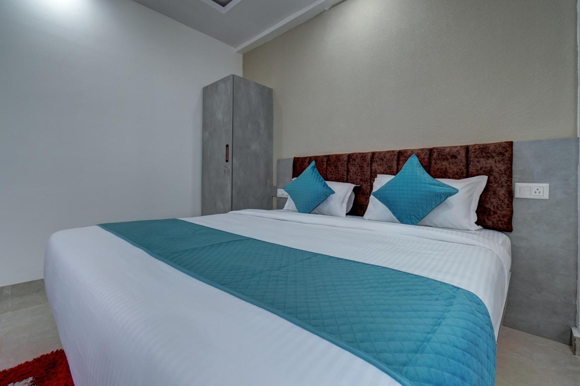 Hotel Cloud 9 Luxury Stay マイソール エクステリア 写真
