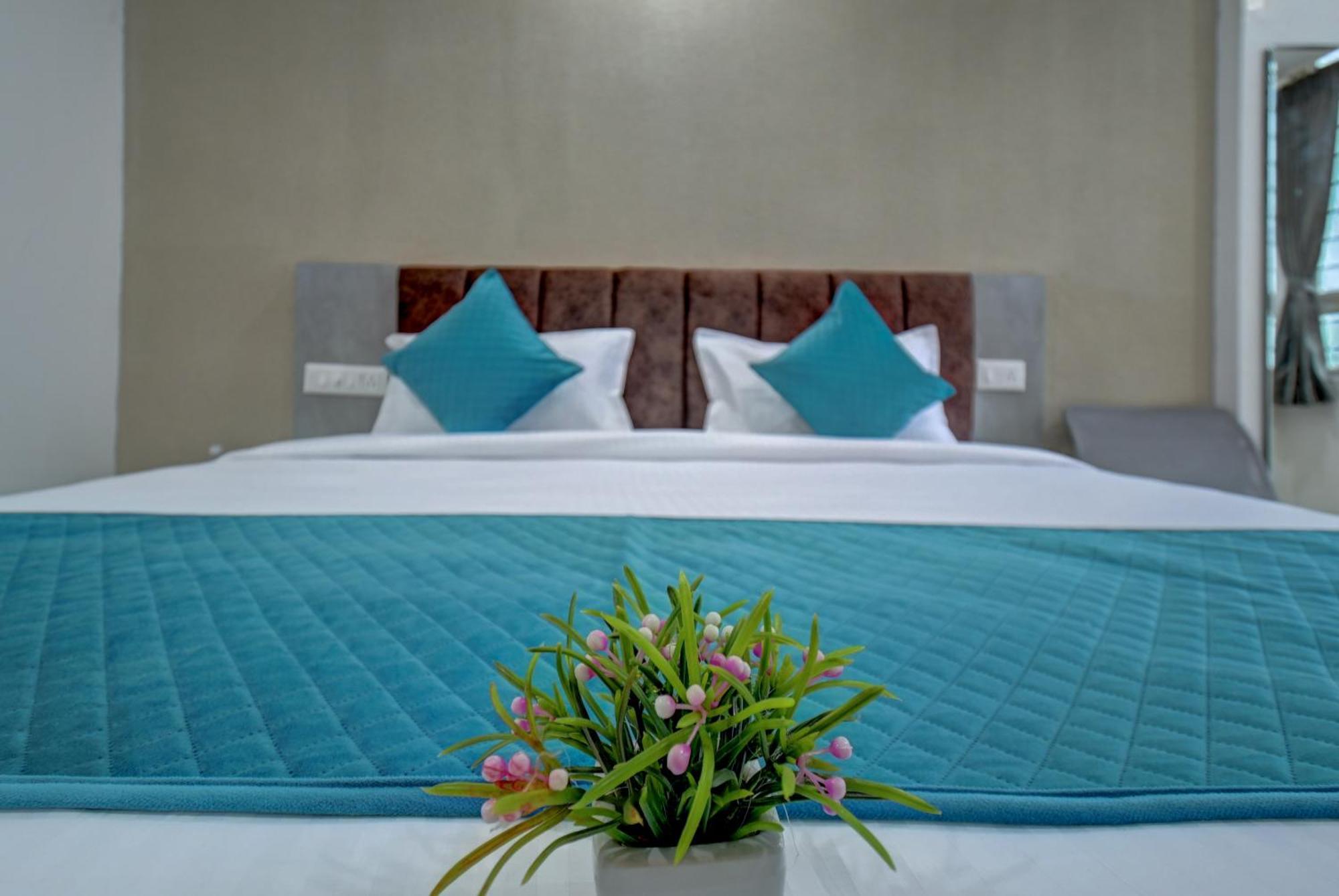 Hotel Cloud 9 Luxury Stay マイソール エクステリア 写真